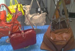 Hand and shoulder bags clearance 